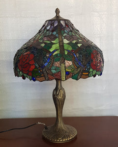 Leadlight Style Round Dragonfly and Roses Table Lamp - Beths Emporium