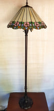 Load image into Gallery viewer, Leadlight Style Petalia Floor Lamp - Beths Emporium